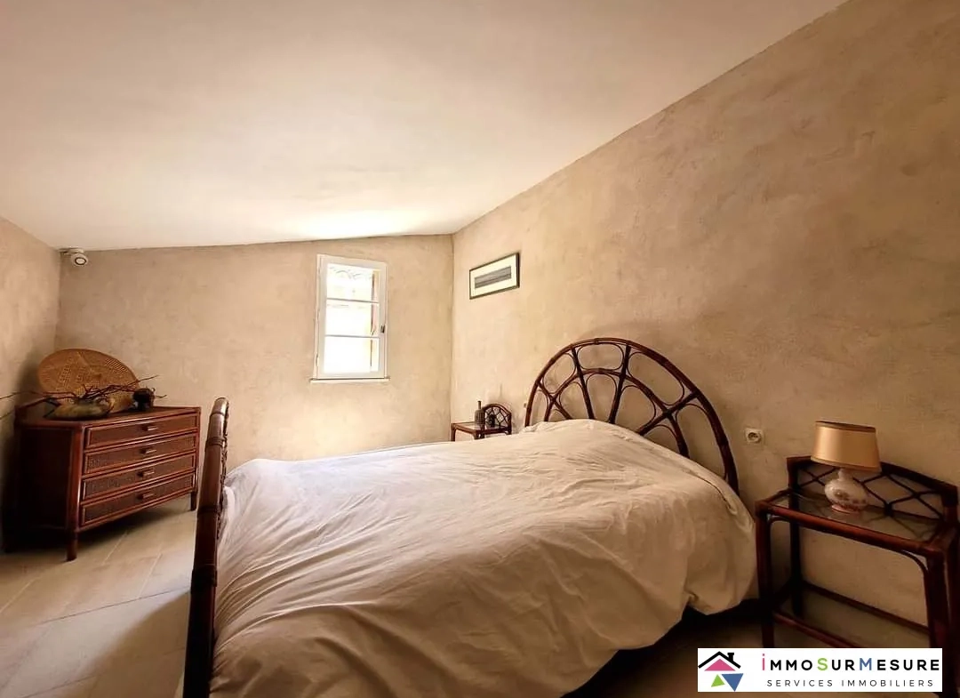 Maison de ville à Pouzolles de 130 m² avec terrasse et vue exceptionnelle 
