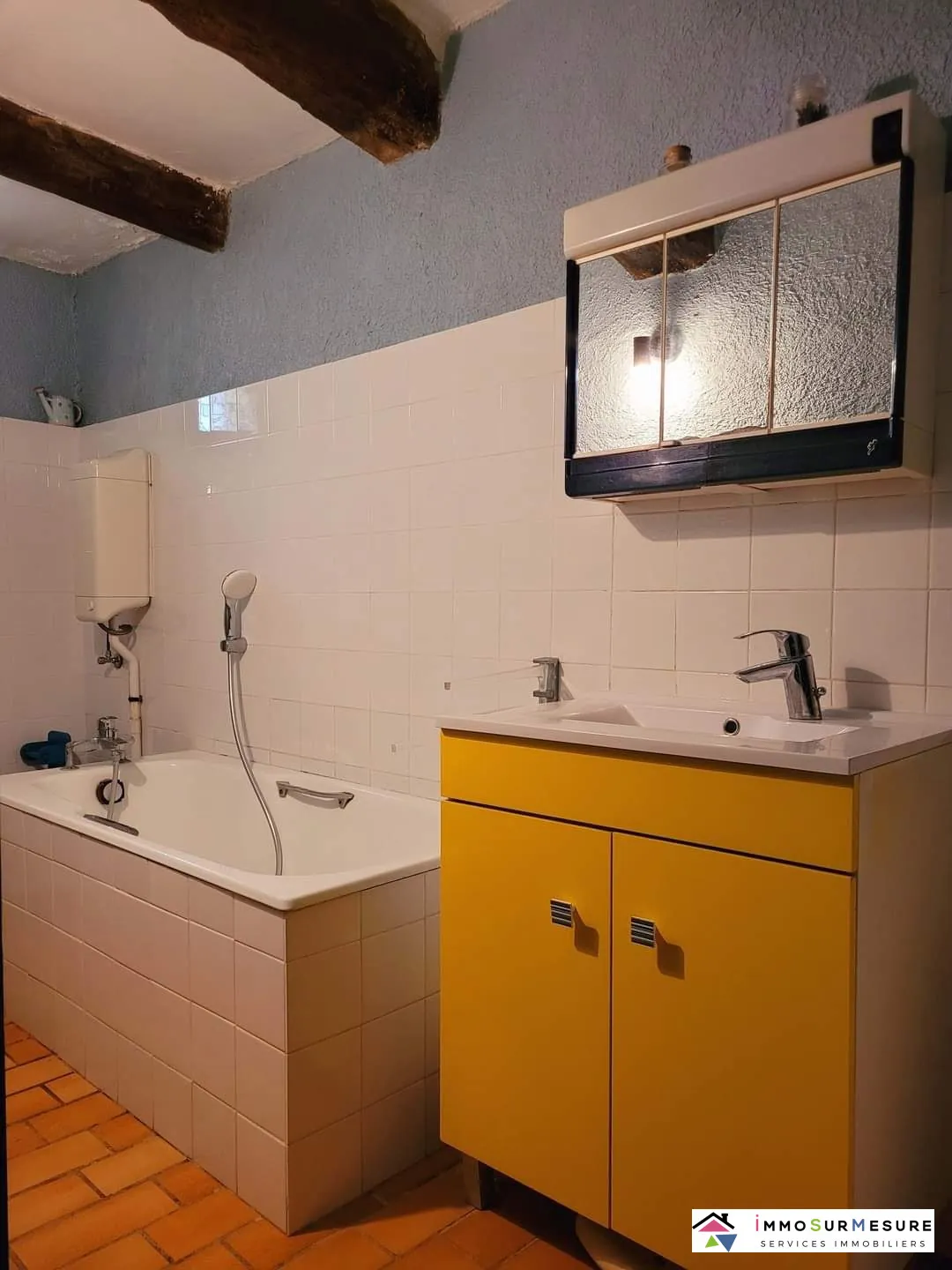 Maison de ville à Pouzolles de 130 m² avec terrasse et vue exceptionnelle 