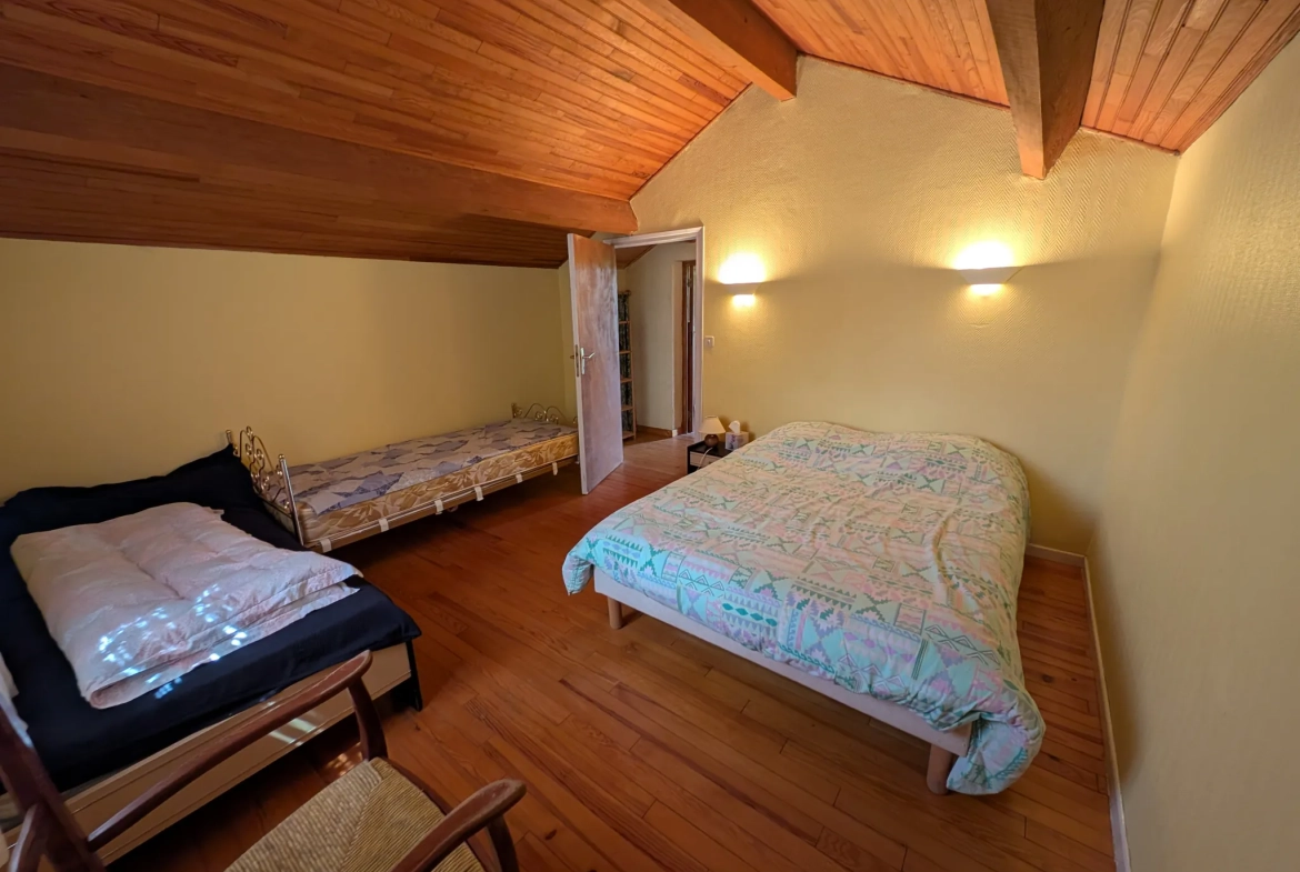 Maison indépendante de 110 m² avec jardin à Lachapelle-Graillouse en Ardèche 
