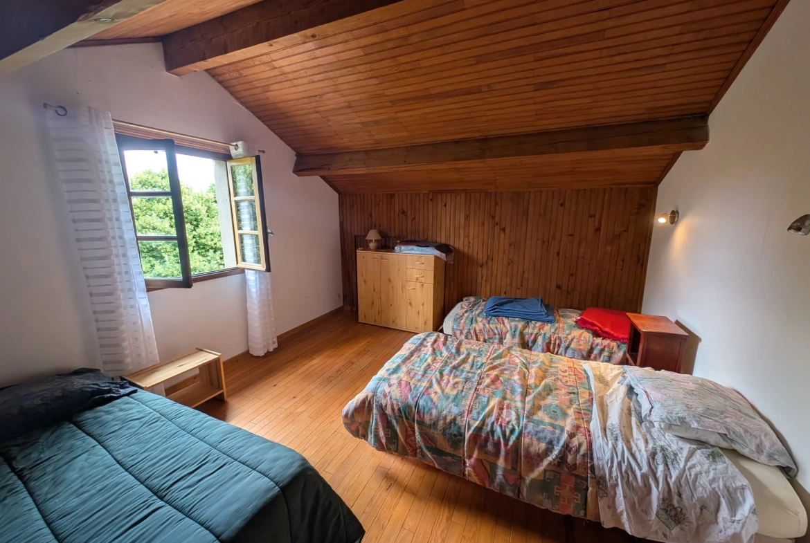 Maison indépendante de 110 m² avec jardin à Lachapelle-Graillouse en Ardèche 
