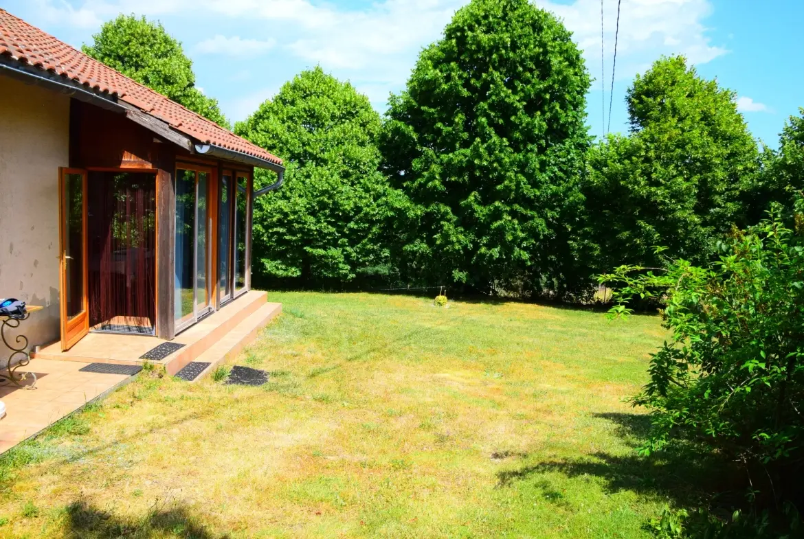 Maison indépendante de 110 m² avec jardin à Lachapelle-Graillouse en Ardèche 