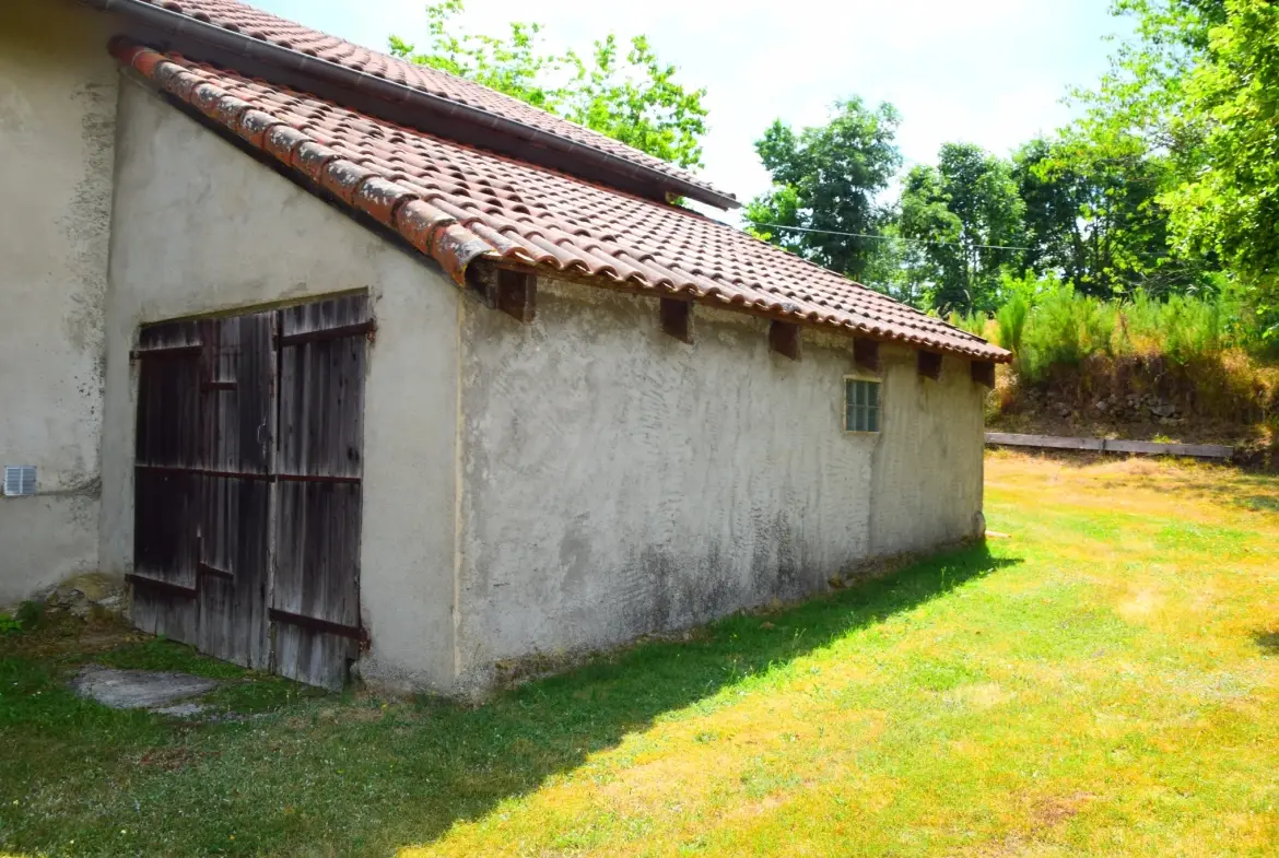 Maison indépendante de 110 m² avec jardin à Lachapelle-Graillouse en Ardèche 
