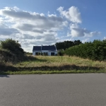 Terrain constructible à vendre à Groix – Emplacement idéal et potentiel de division