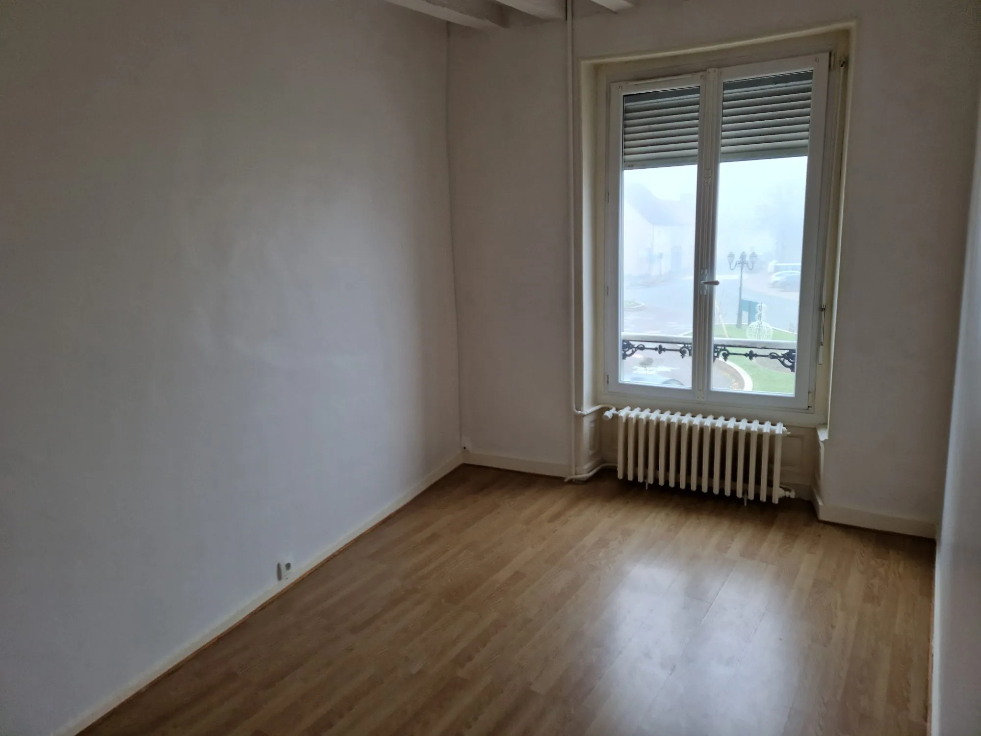 Maison à vendre au centre de Marolles-les-Braults avec 3 chambres et chauffage pompe à chaleur 