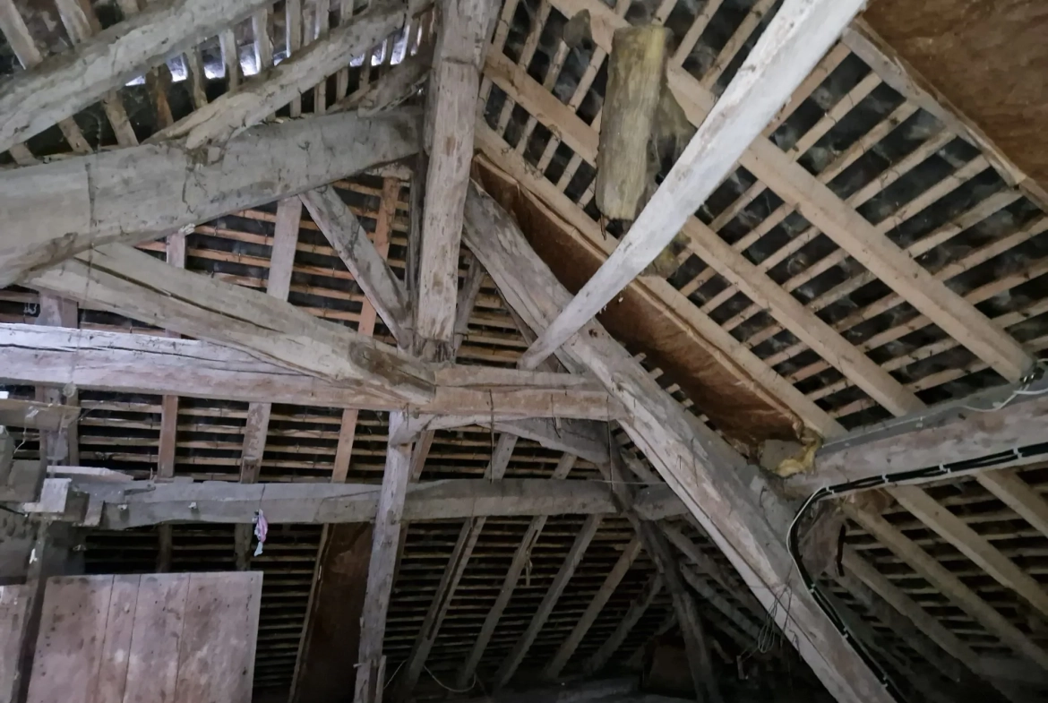 Maison à vendre au centre de Marolles-les-Braults avec 3 chambres et chauffage pompe à chaleur 