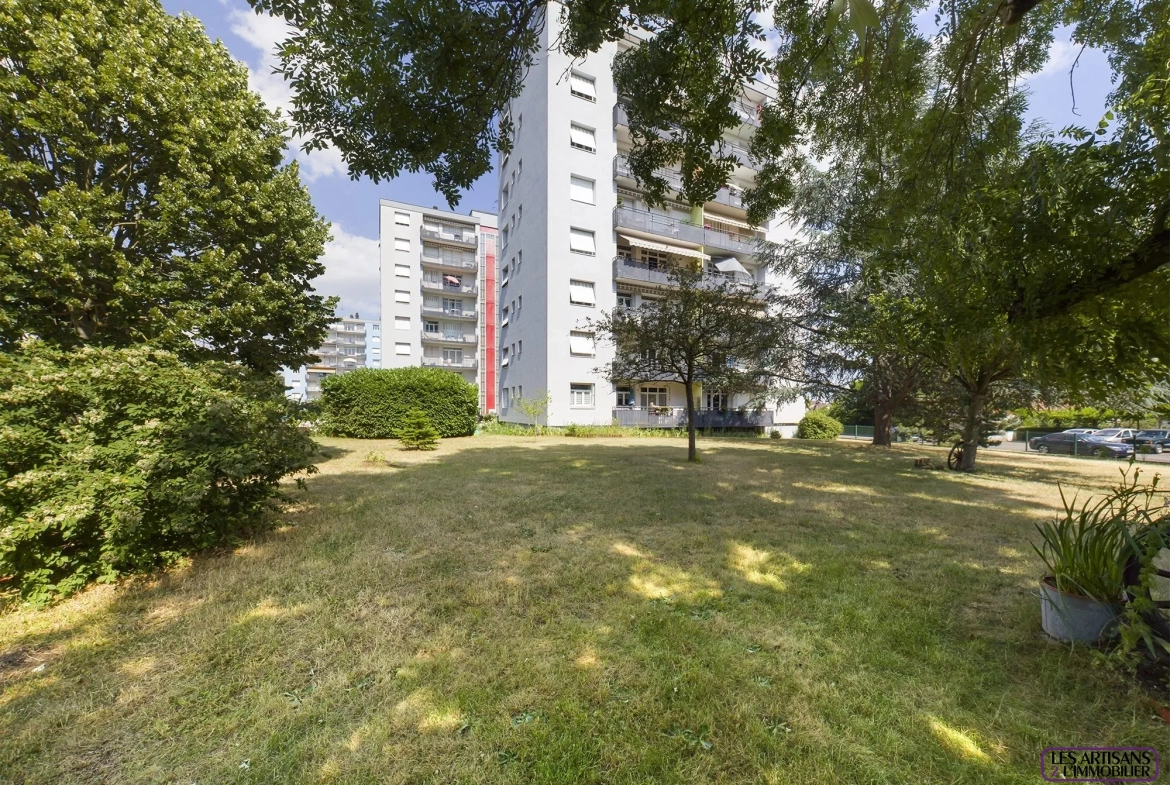 Appartement F4 avec balcon et vue panoramique à Montigny-lès-Metz 