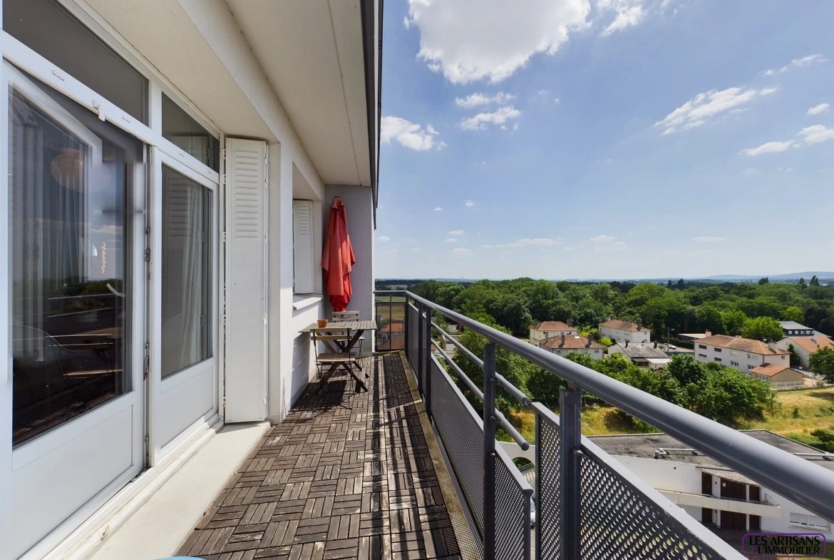 Appartement F4 avec balcon et vue panoramique à Montigny-lès-Metz 
