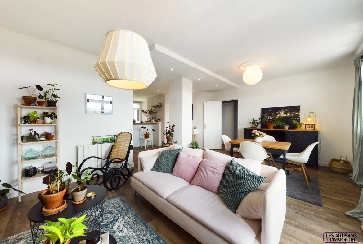 Appartement F4 avec balcon et vue panoramique à Montigny-lès-Metz 
