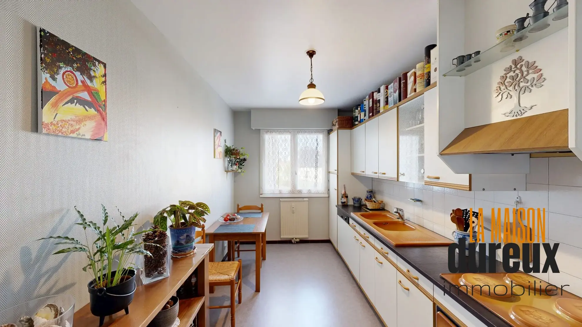 Appartement T2 à Gray proche des quais de Saône avec garage et cave 