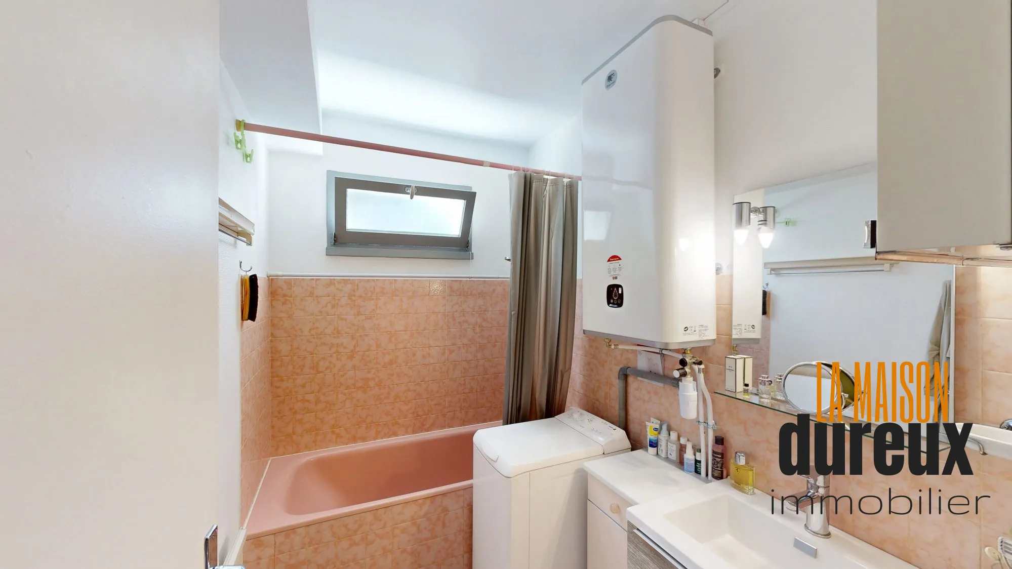 Appartement T2 à Gray proche des quais de Saône avec garage et cave 