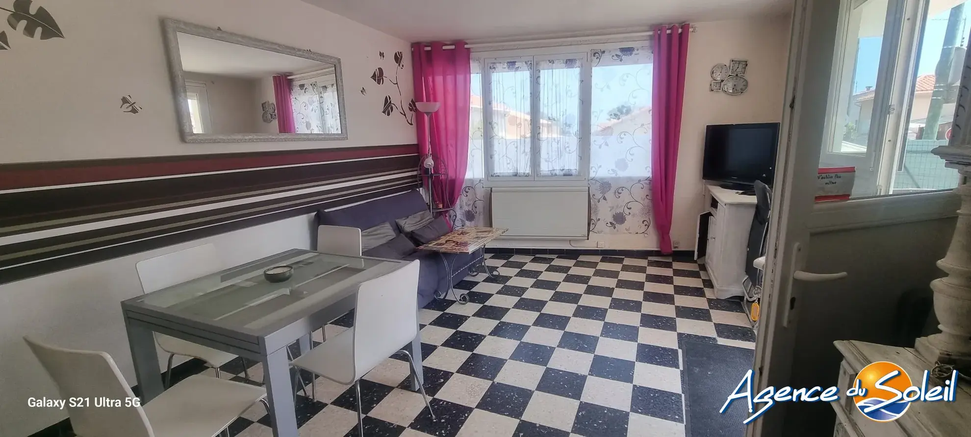 À vendre appartement T3 en rez-de-chaussée à Saint Pierre la Mer avec terrasse 