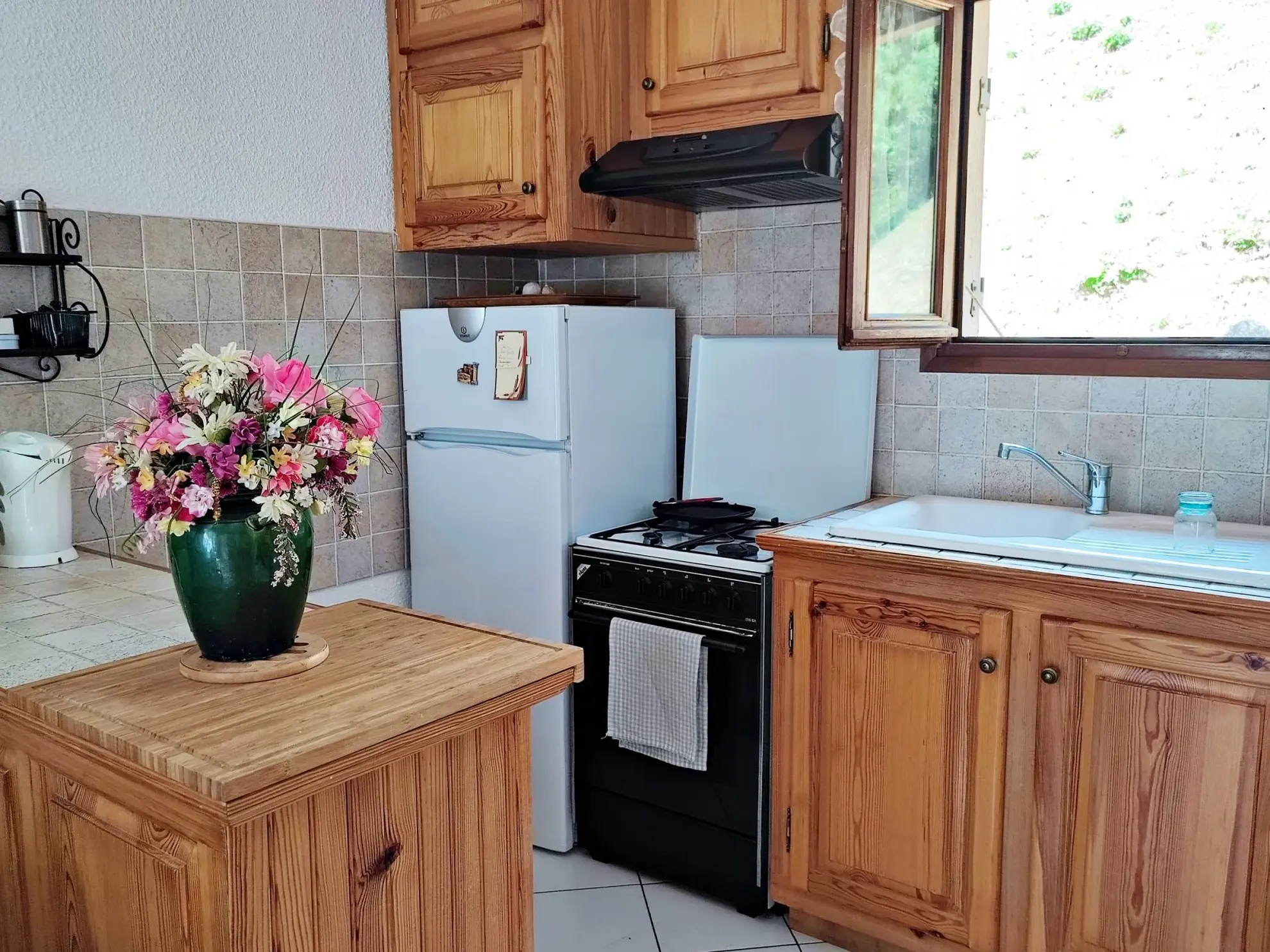 Appartement 2 pièces avec parking à Roquebillière - Opérationnel et lumineux 