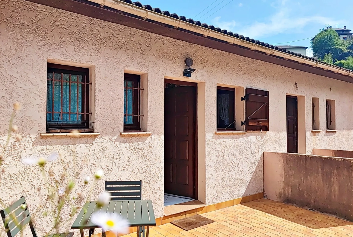 Appartement 2 pièces avec parking à Roquebillière - Opérationnel et lumineux 