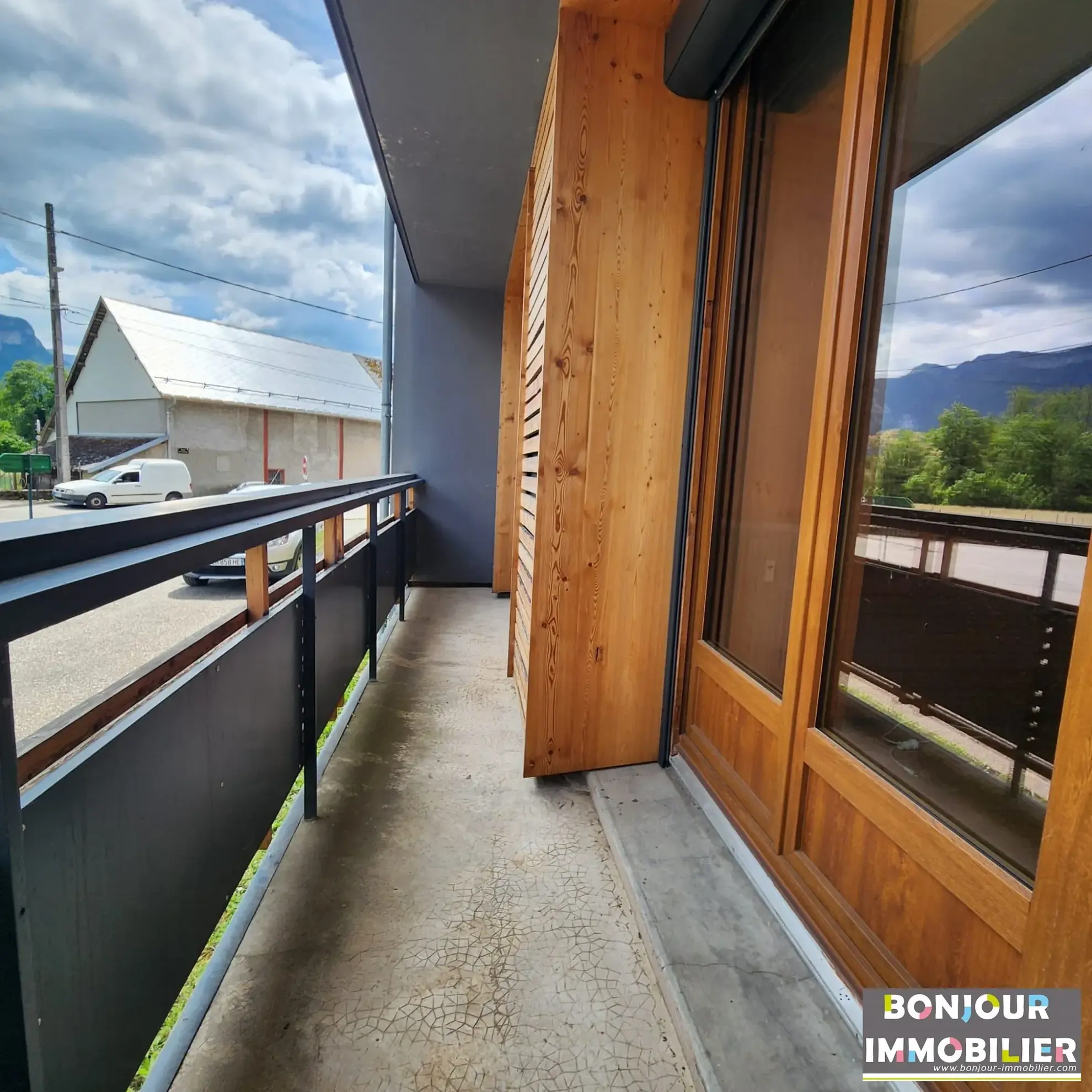 Splendide appartement 3 pièces avec balcon et cave aux Echelles 