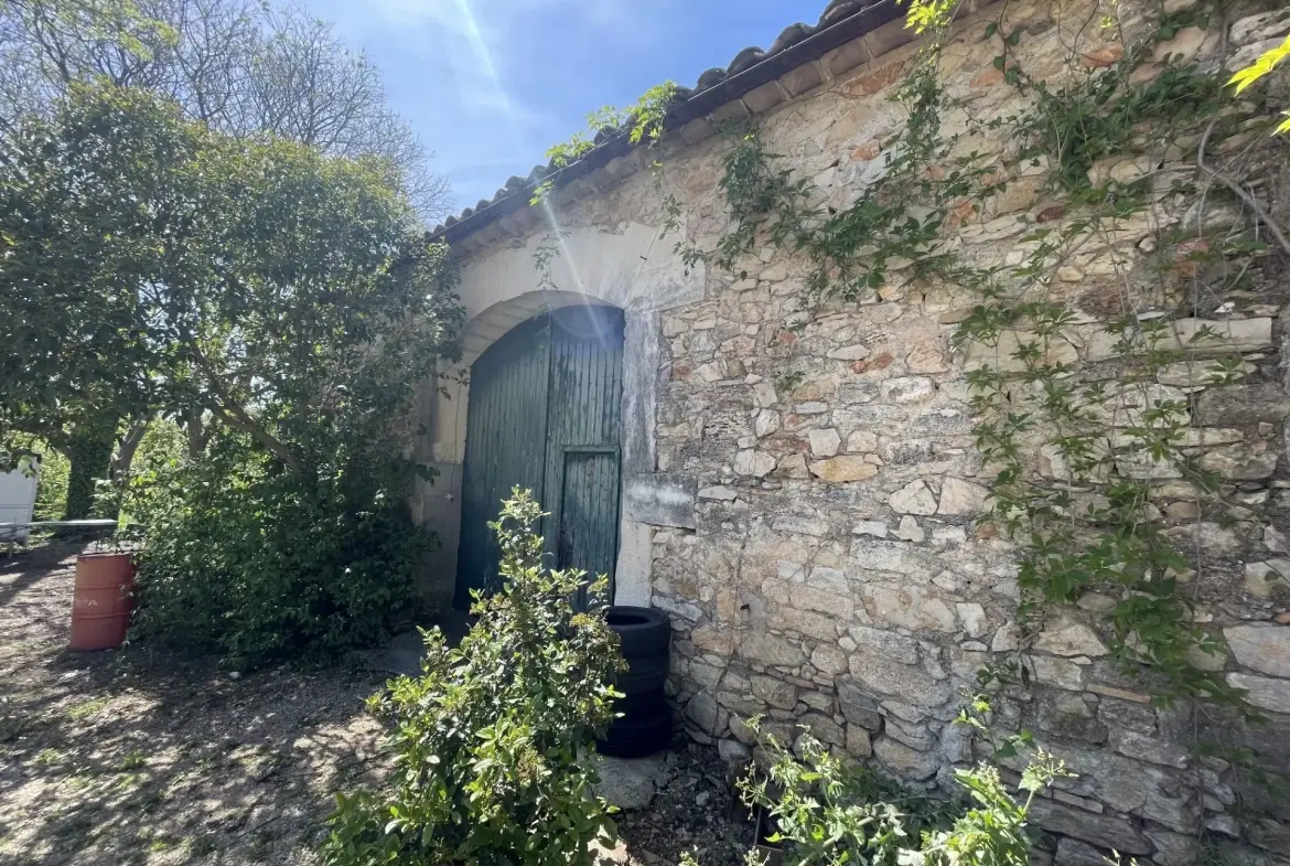 Grange à rénover de 88 m² à Saint Georges d'Orques avec parking et extérieur 