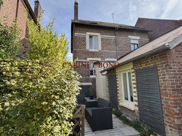 Maison semi-mitoyenne à Tergnier de 84 m² à vendre, investissement locatif