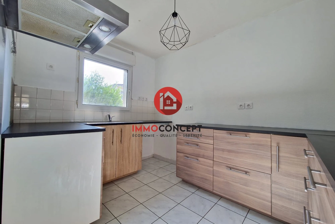 Maison T4 avec jardin et garage à Pont-Saint-Esprit, sécurité et calme assurés 