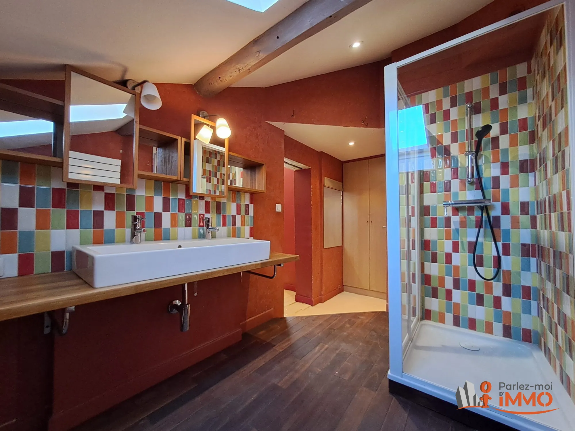 Magnifique appartement traversant de 69m² avec terrasse à Saint-Étienne 