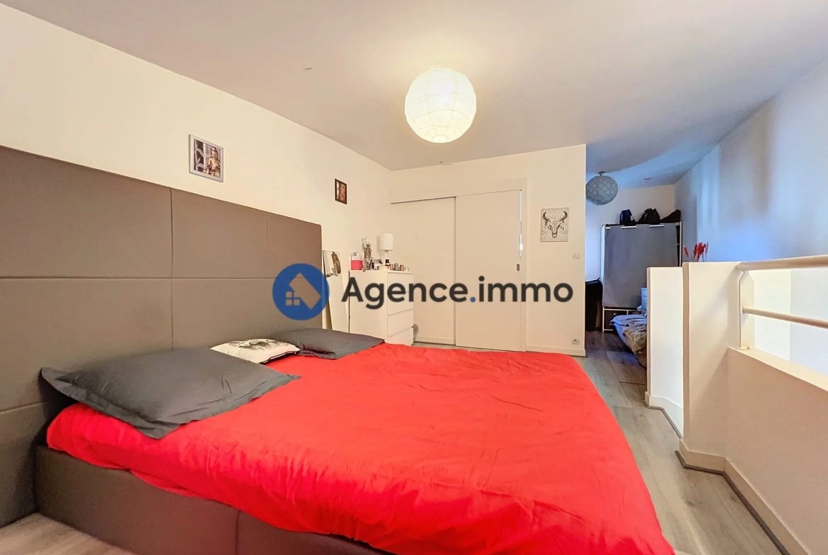 Duplex à vendre à Tours Centre - Investment locatif avec terrasse et proximité gare 