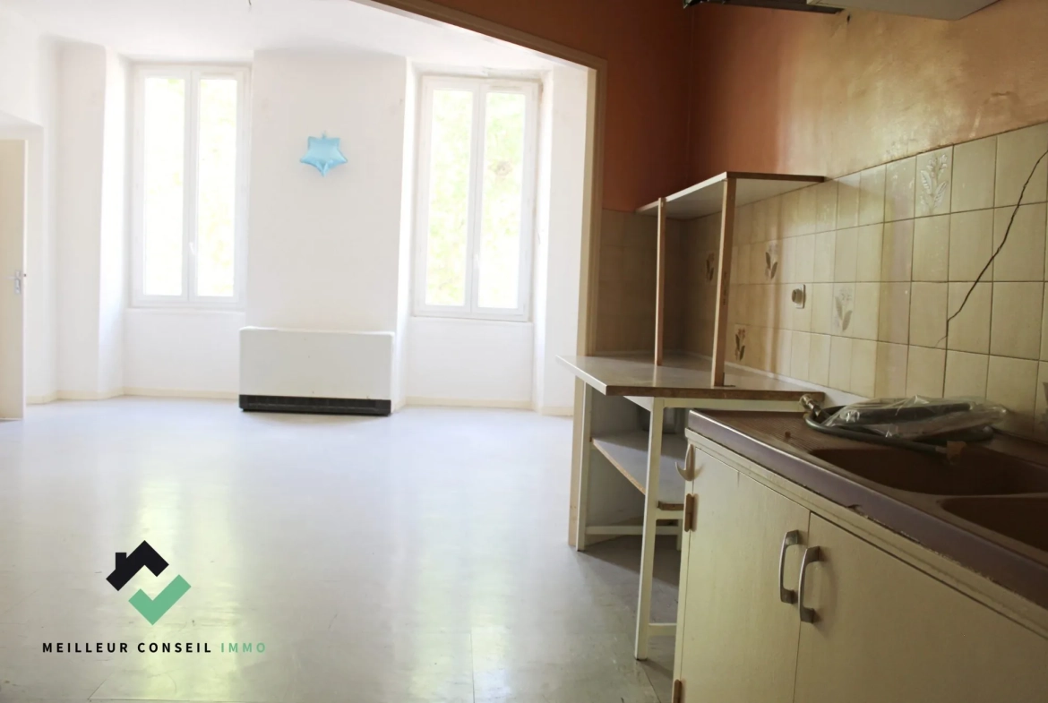 Appartement T3 de 87 m² en plein centre de Digne-les-Bains 