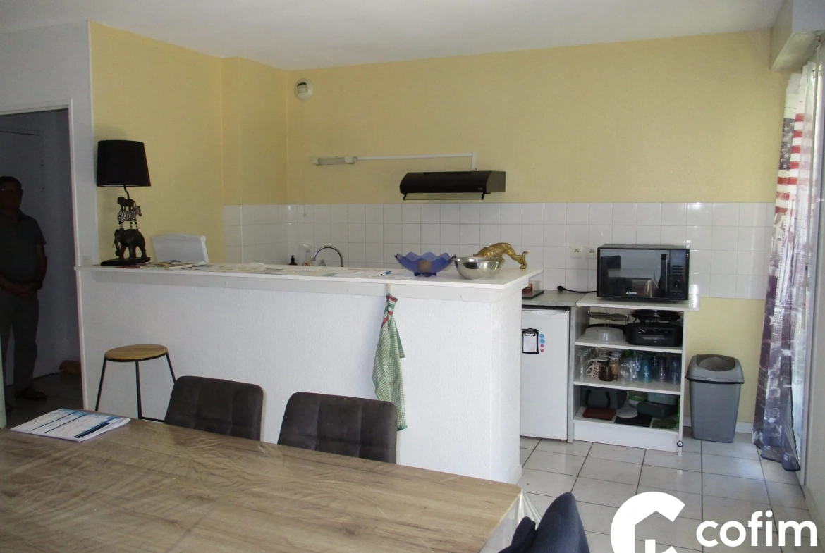 Investissez dans un appartement T2 à Pau – Parfait pour investisseurs, proche commodités et en bon état 