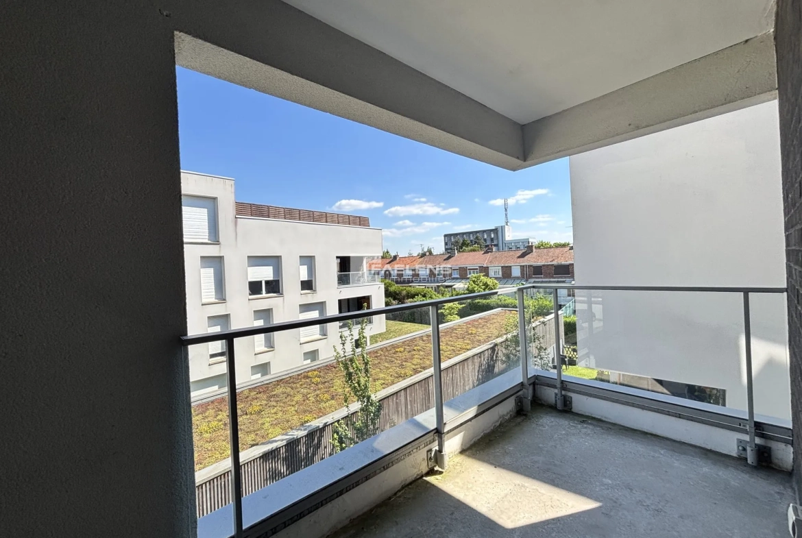 Appartement 2 pièces avec balcon et parking à Fâches Thumesnil proche Lille 