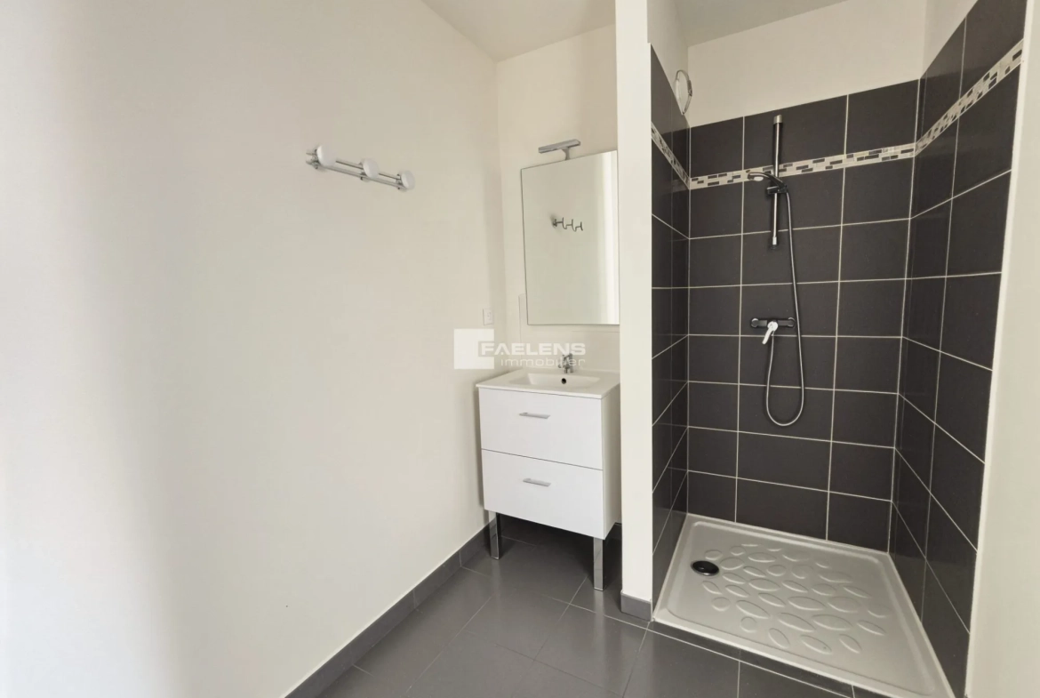 Appartement 2 pièces avec balcon et parking à Fâches Thumesnil proche Lille 