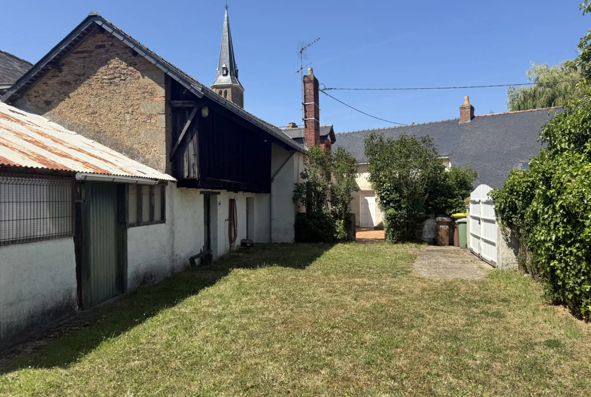 À vendre maison de 86 m² avec jardin à Plessé, centre bourg 