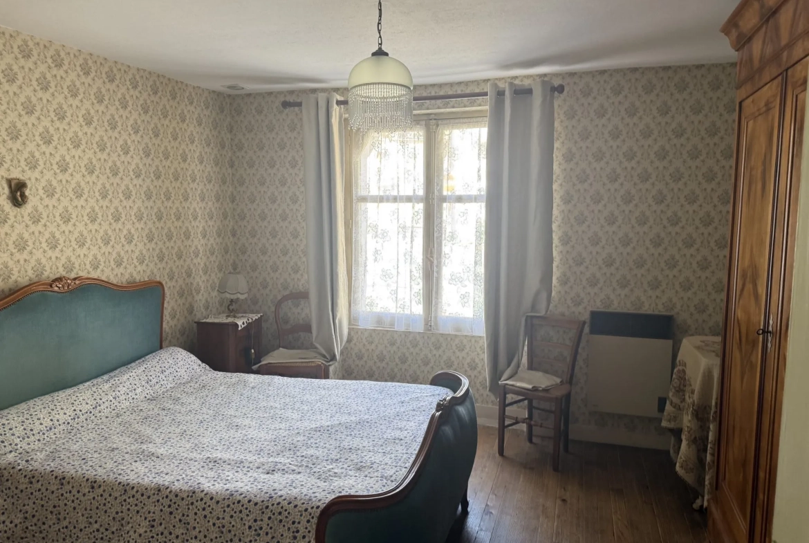 À vendre maison de 86 m² avec jardin à Plessé, centre bourg 