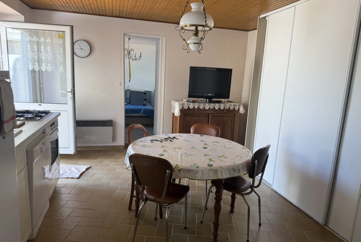 À vendre maison de 86 m² avec jardin à Plessé, centre bourg 