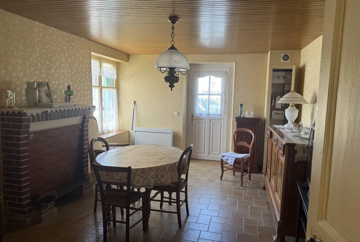 À vendre maison de 86 m² avec jardin à Plessé, centre bourg 