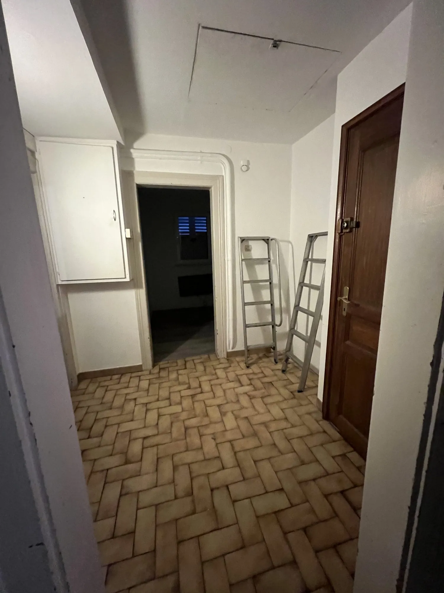 Appartement F3 à rénover avec jardin privatif à Strasbourg idéal investissement ou résidence principale 