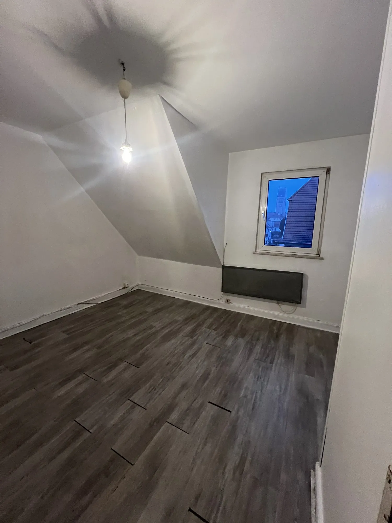 Appartement F3 à rénover avec jardin privatif à Strasbourg idéal investissement ou résidence principale 