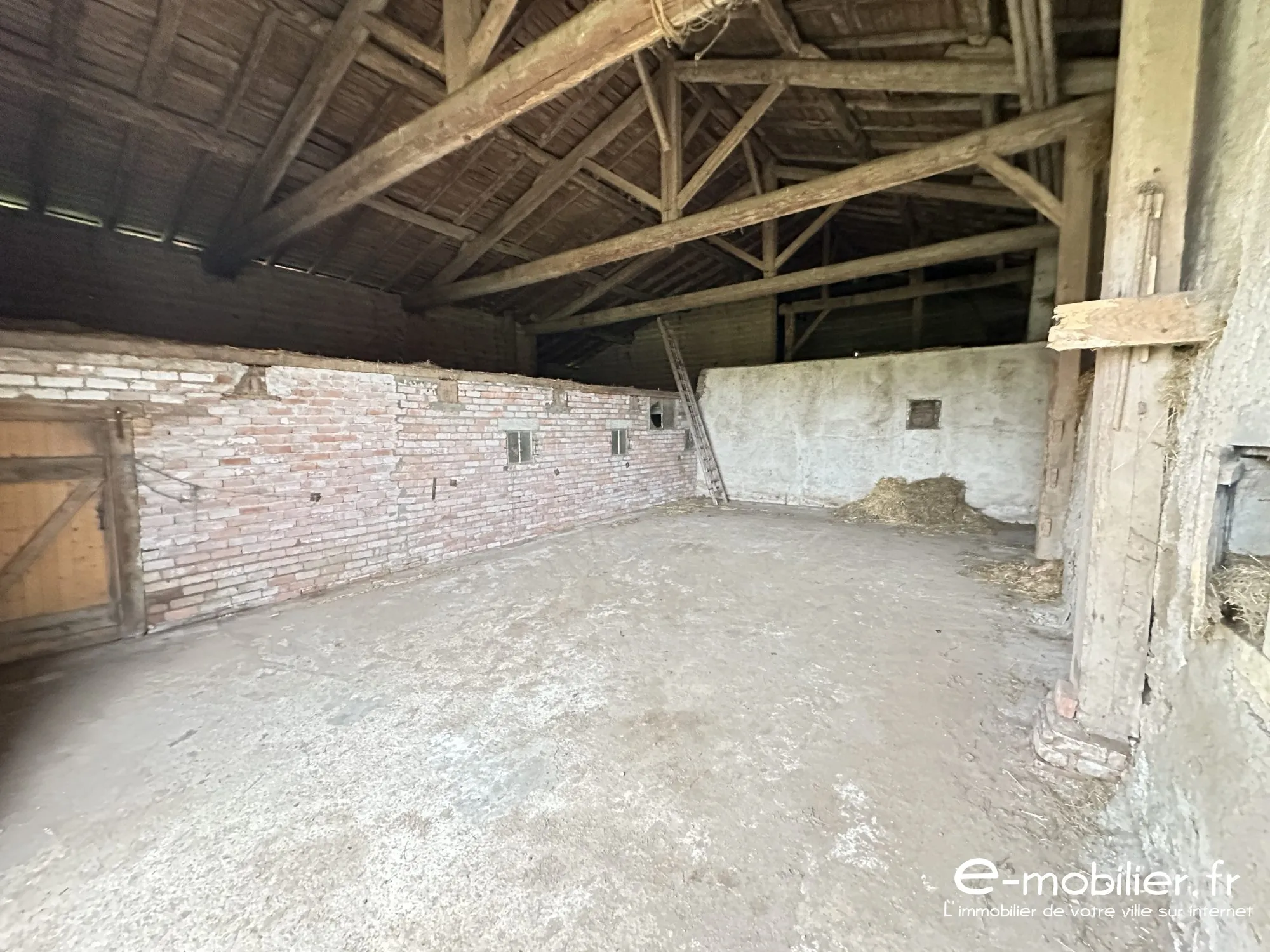 Achat maison ancienne avec dépendances à Pouilly-sous-Charlieu 