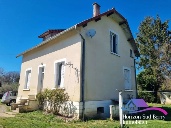 Maison de campagne à rénover avec grand jardin à Nouziers, Creuse
