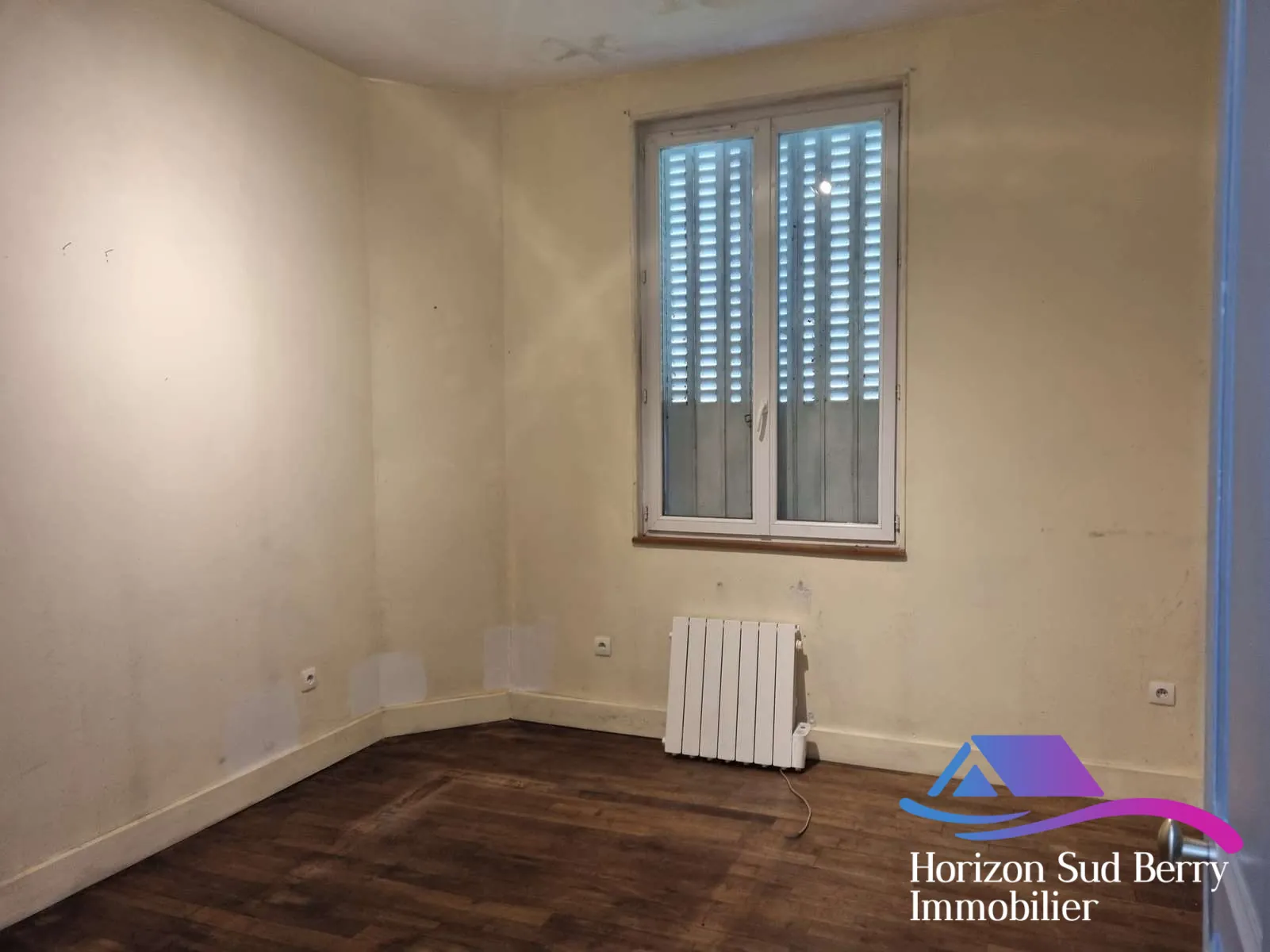 chambre Maison de campagne à rénover avec grand jardin à Nouziers, Creuse 