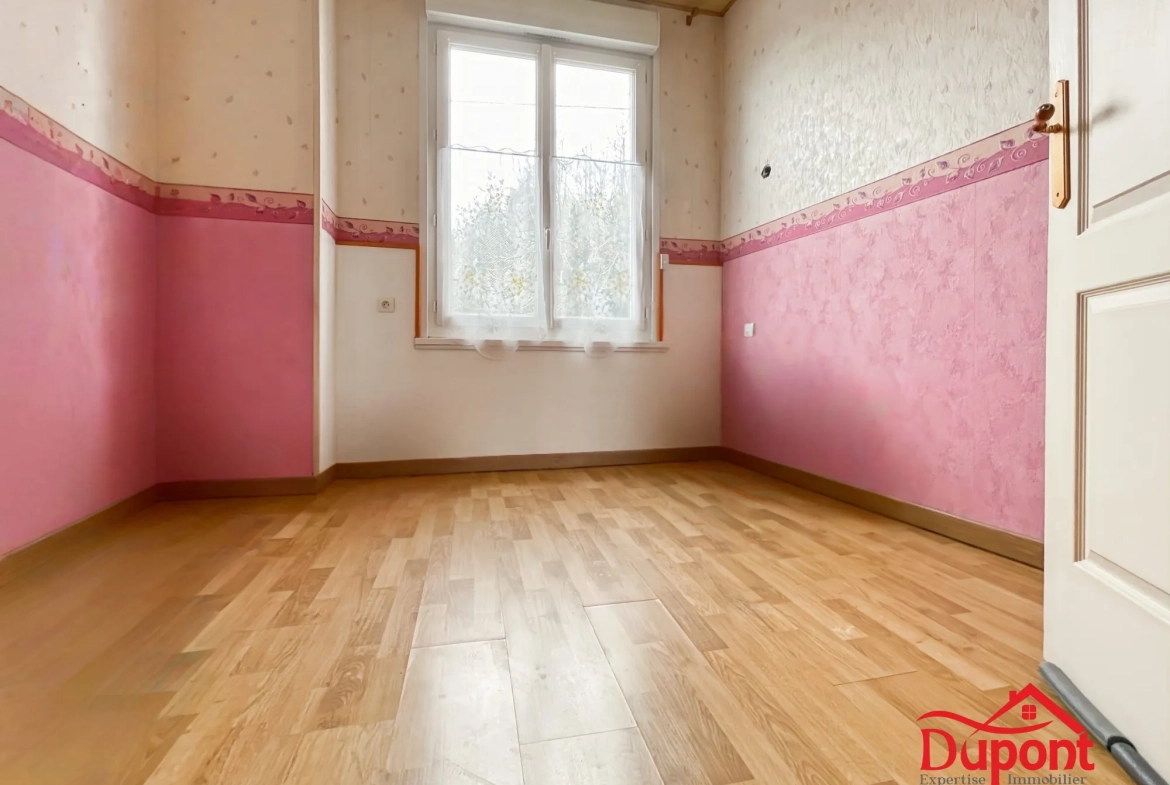 Belle maison semi-individuelle de 80 m² avec jardin à Saint Quentin 