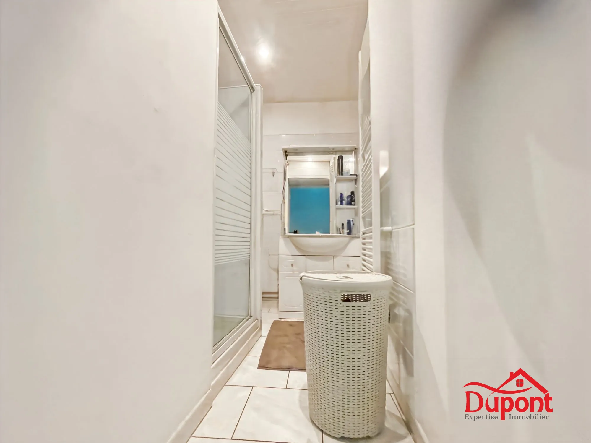 Belle maison semi-individuelle de 80 m² avec jardin à Saint Quentin 