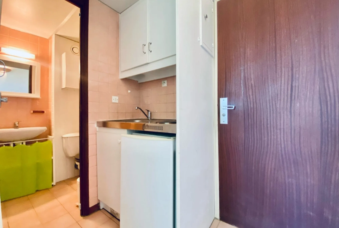 Studio à Vandoeuvre-lès-Nancy de 17 m² proche facultés 