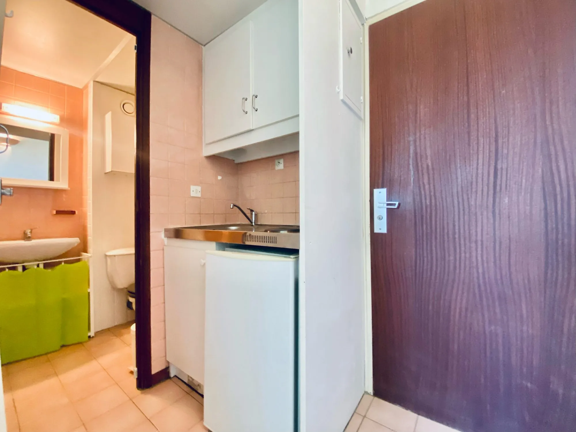 Studio à Vandoeuvre-lès-Nancy de 17 m² proche facultés 