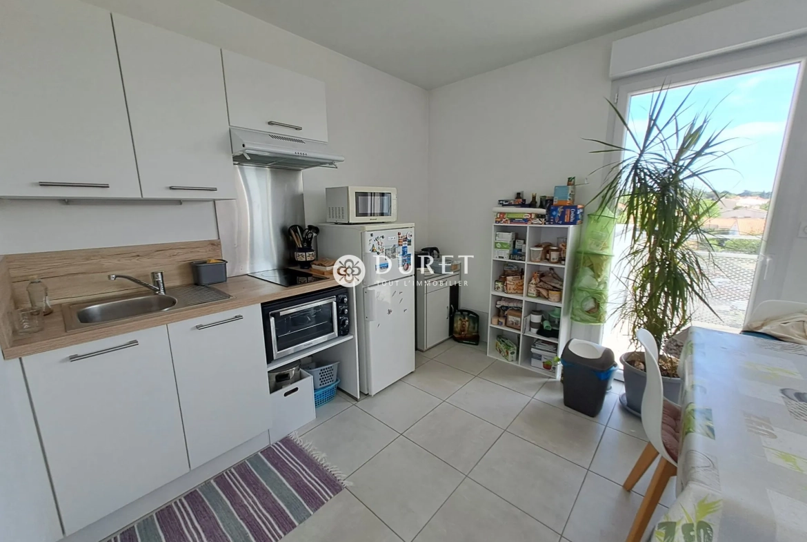Appartement T2 récent à vendre à La Roche-sur-Yon avec balcon et ascenseur 