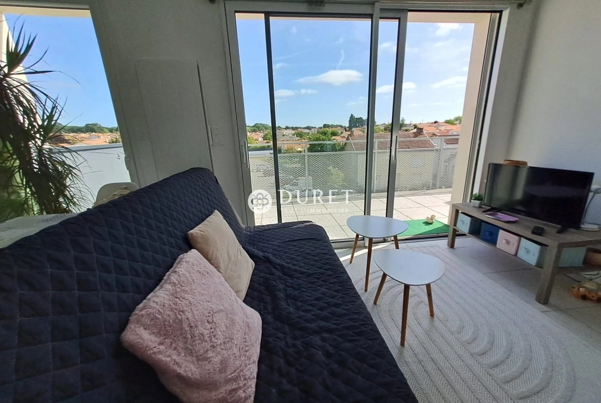 Appartement T2 récent à vendre à La Roche-sur-Yon avec balcon et ascenseur 