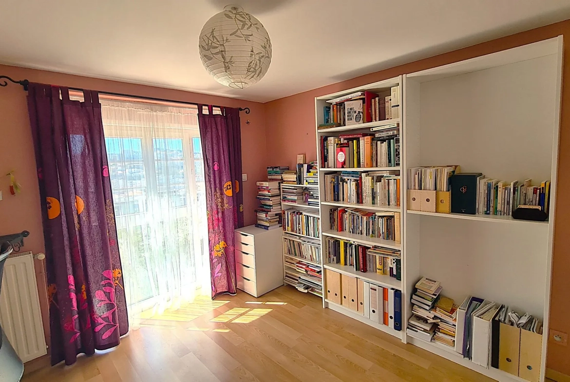 Appartement duplex T3 lumineux avec jardin à Saint-Étienne 