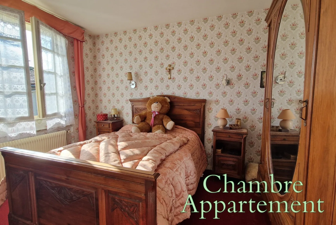 Maison familiale avec jardin au centre de Bazas - 110 m² à rafraîchir 