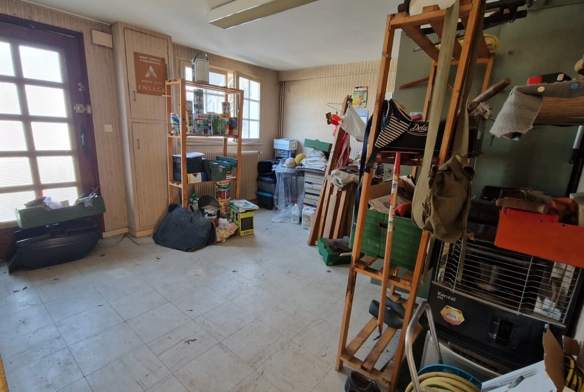 Maison familiale avec jardin au centre de Bazas - 110 m² à rafraîchir 