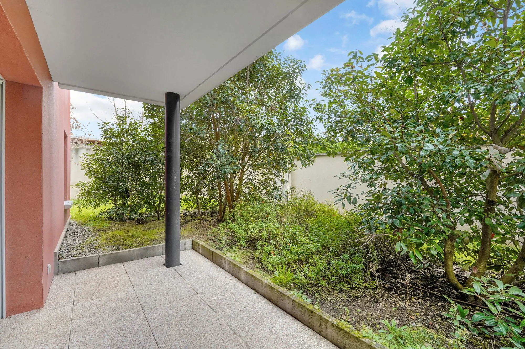 Appartement T3 avec terrasse et parking à Toulouse 