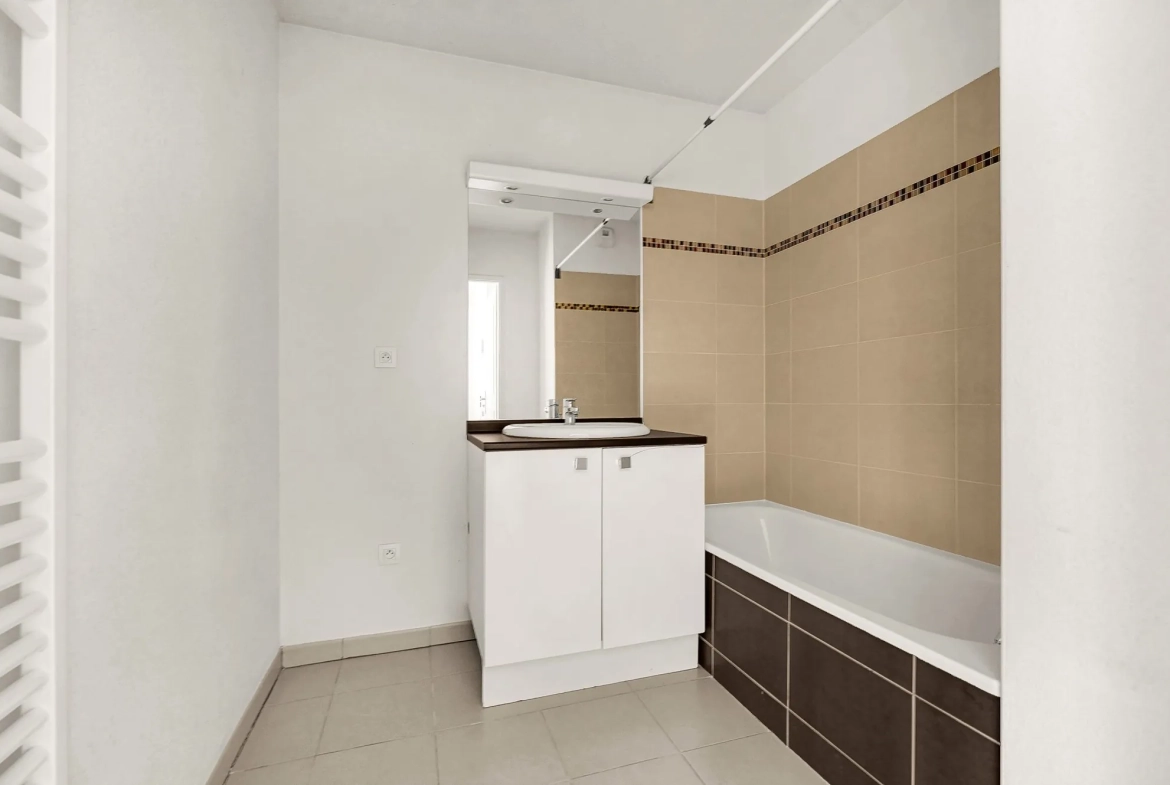 Appartement T3 avec terrasse et parking à Toulouse 