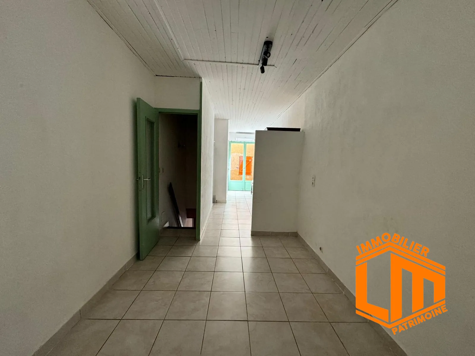 Maison de village à vendre à Bessan - 66 m² avec terrasse et garage 