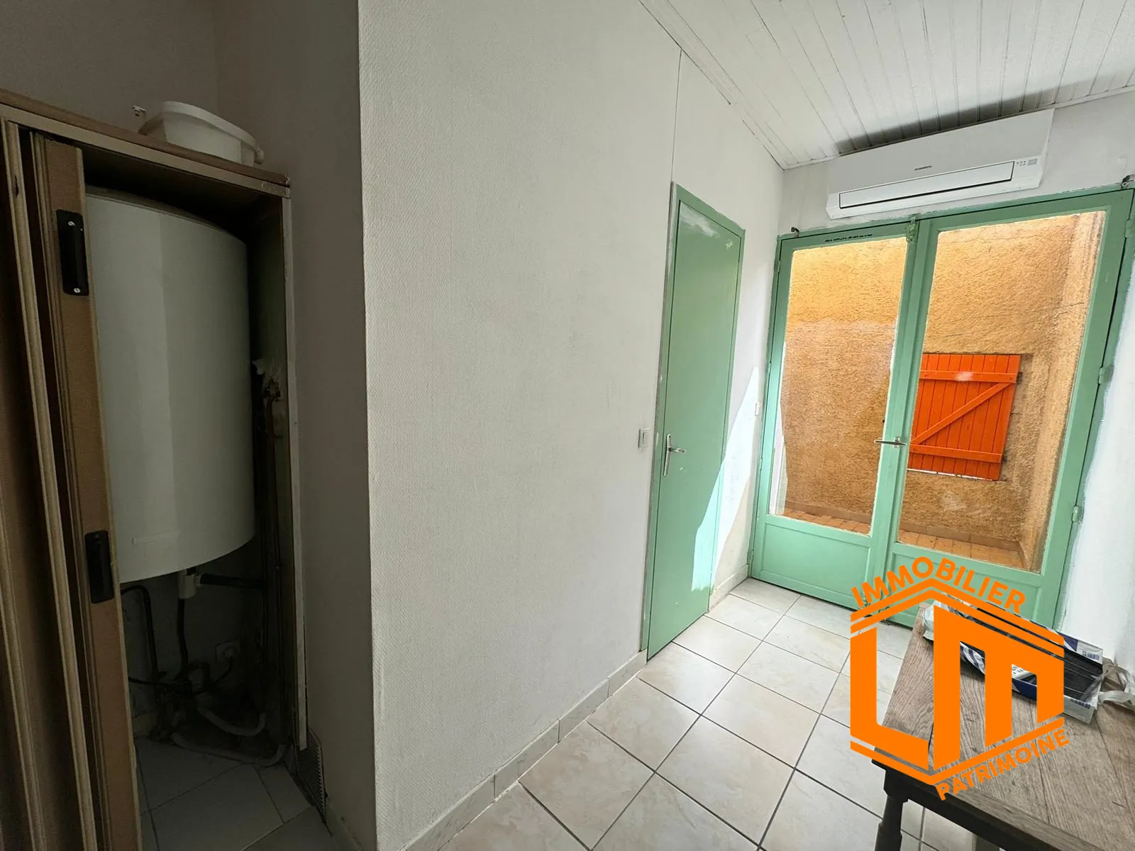 Maison de village à vendre à Bessan - 66 m² avec terrasse et garage 