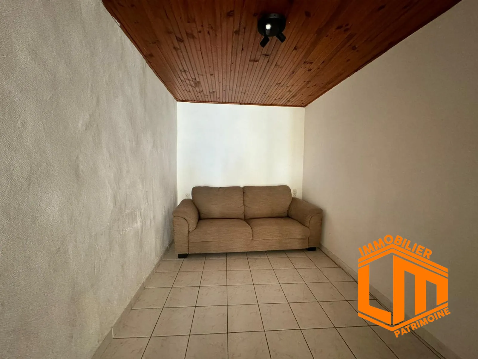 Maison de village à vendre à Bessan - 66 m² avec terrasse et garage 